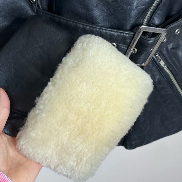 CUIR DU MONDE Black Leather and Sherpa Coat Jacket (moto style) Size Medium - Picture 5 of 8